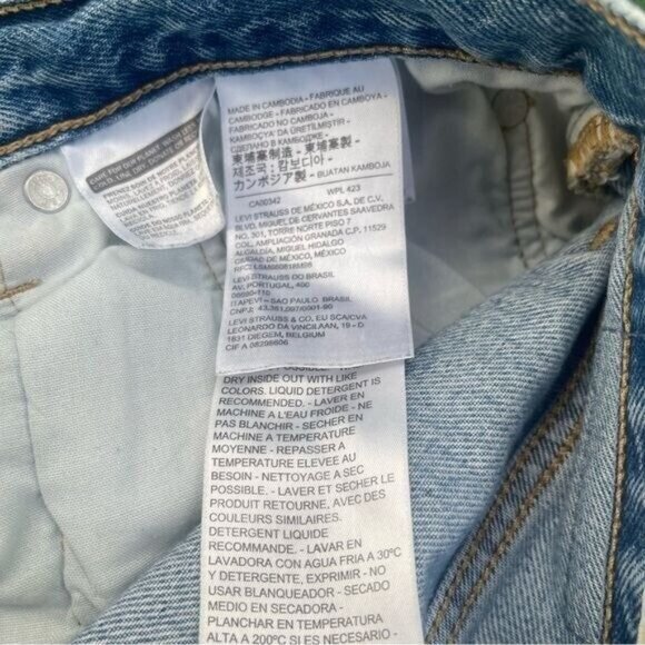 Levi's Premium Light Blue Jeans Size L - Picture 9 of 9